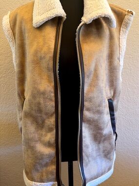 wild fable Cream Sherpa Zip Vest with Taupe Trim